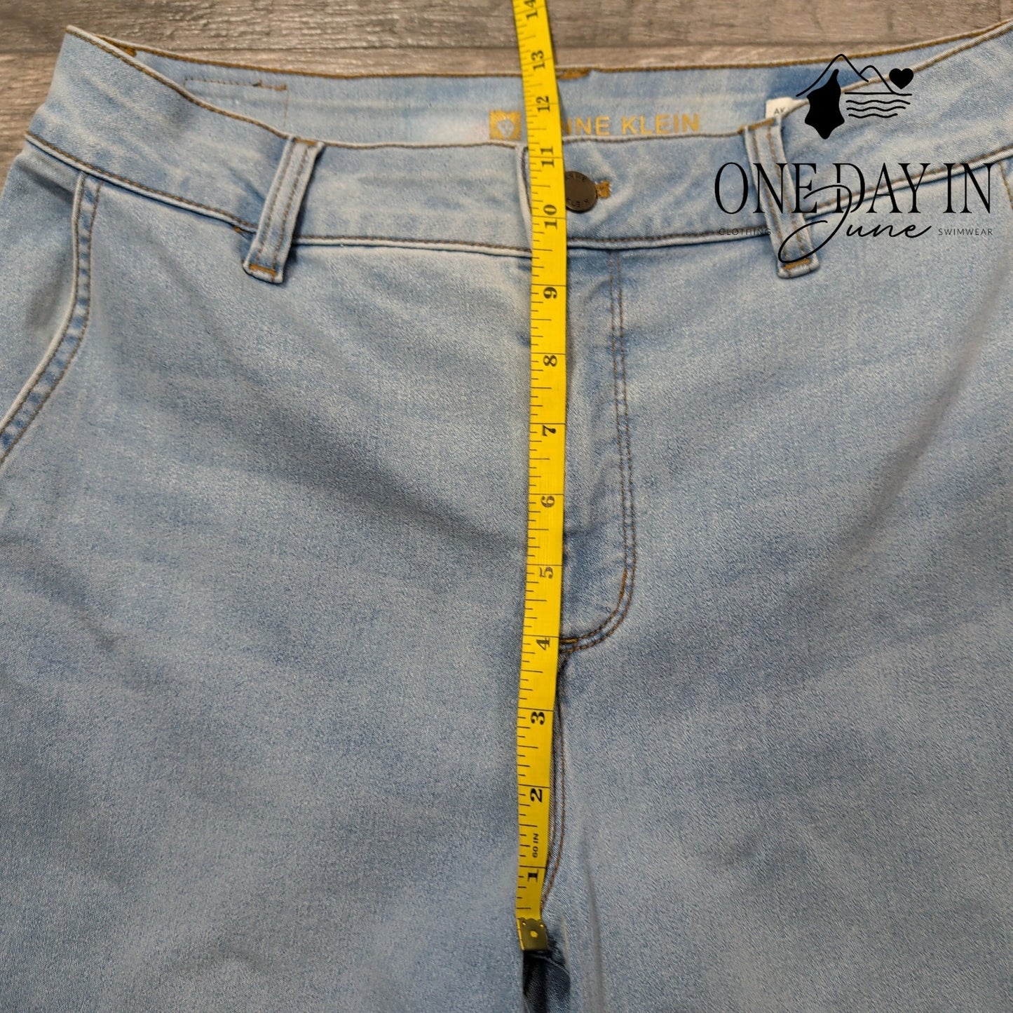 Anne Klein High Rise Wide Leg Jeans Size 8