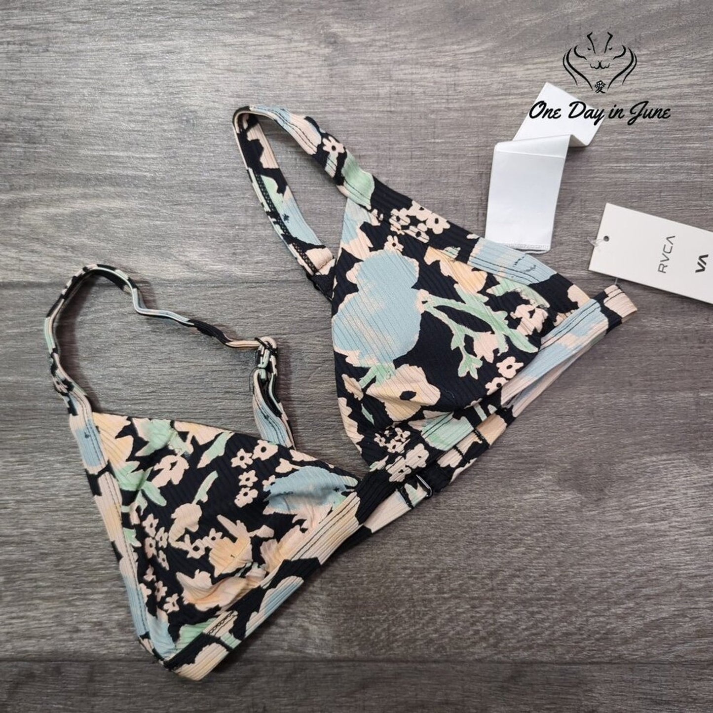 RVCA Spring Bound Hi Triangle Bikini Top Floral Halter NWT Size XS
