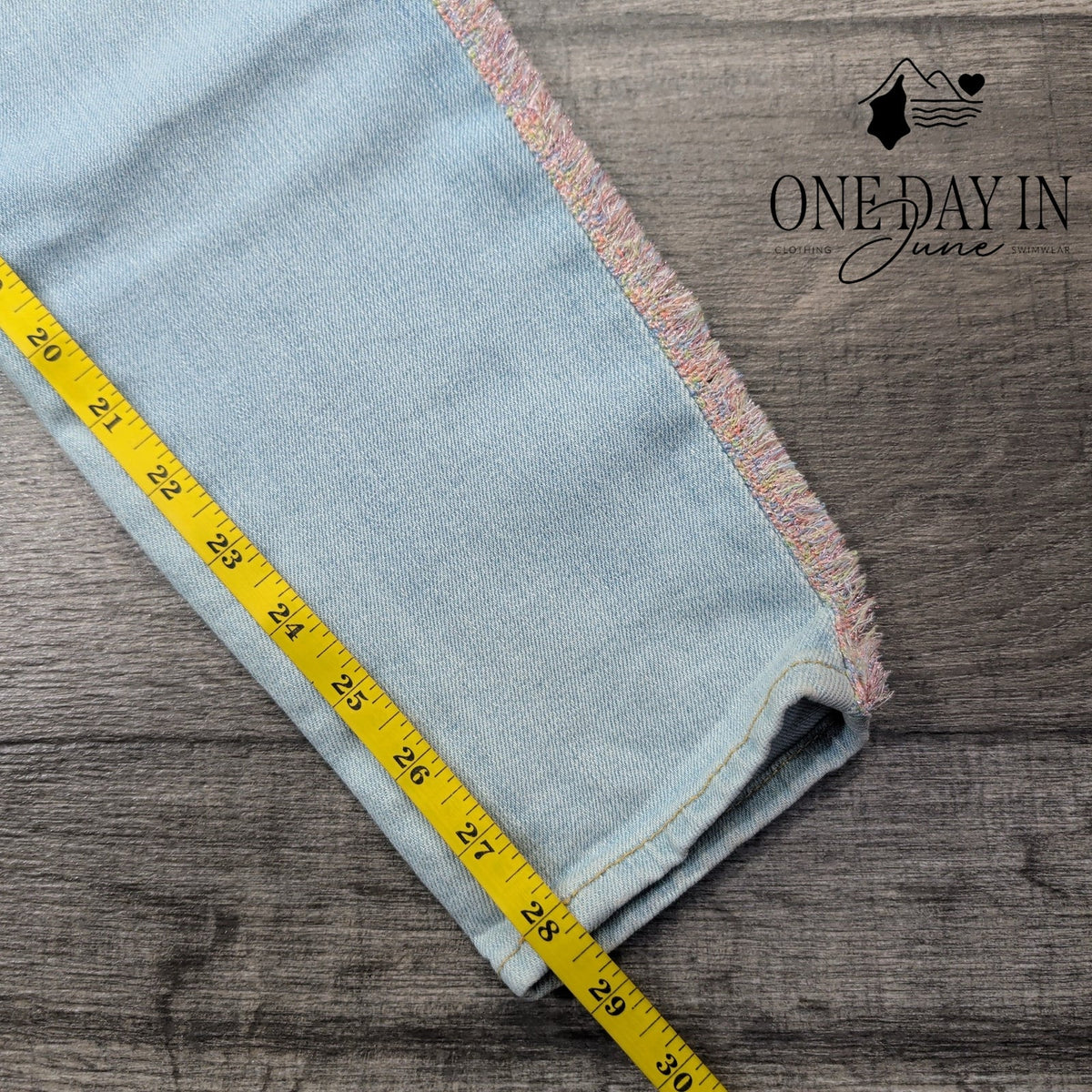 7 For All Mankind High Waist Ankle Skinny Jeans Light Wash Fringe NWT Size 8