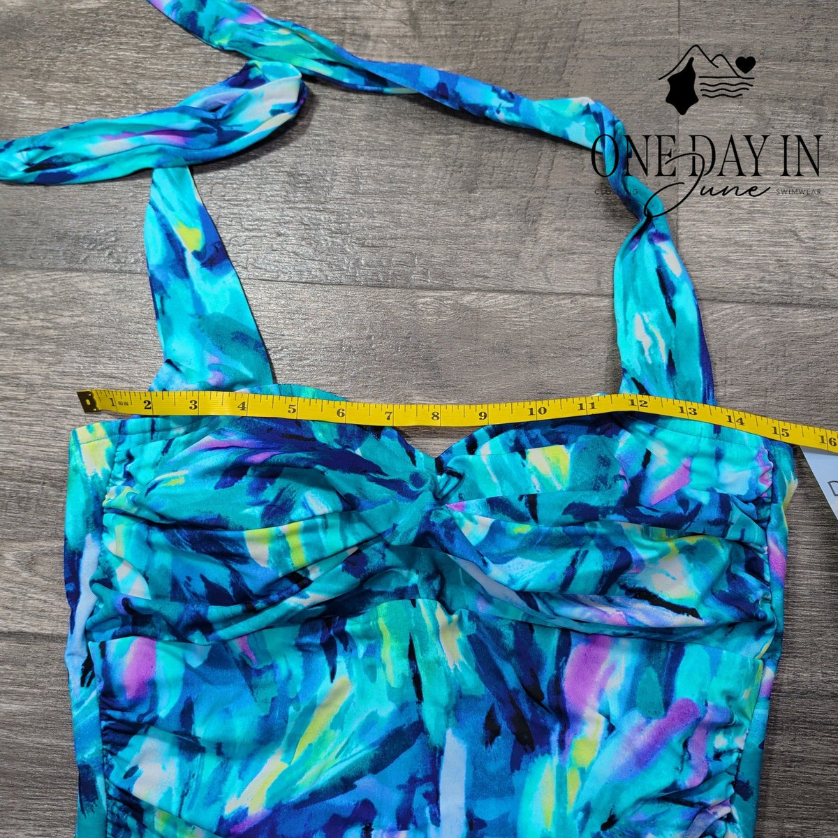Trimshaper DreamShaper Halter One Piece Swimsuit Blue Abstract NWT Size 12