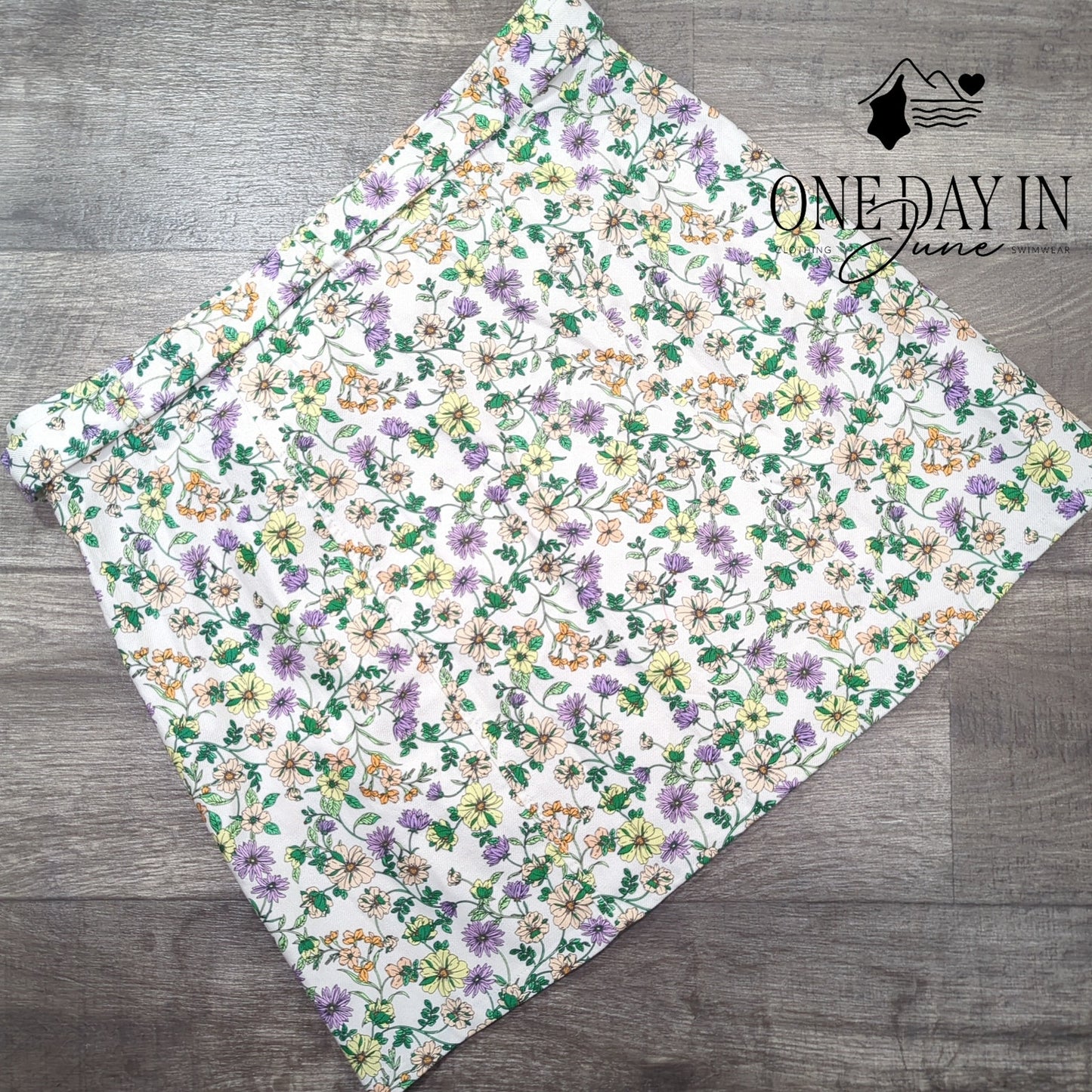 Loft Floral Belted Skirt Size 12