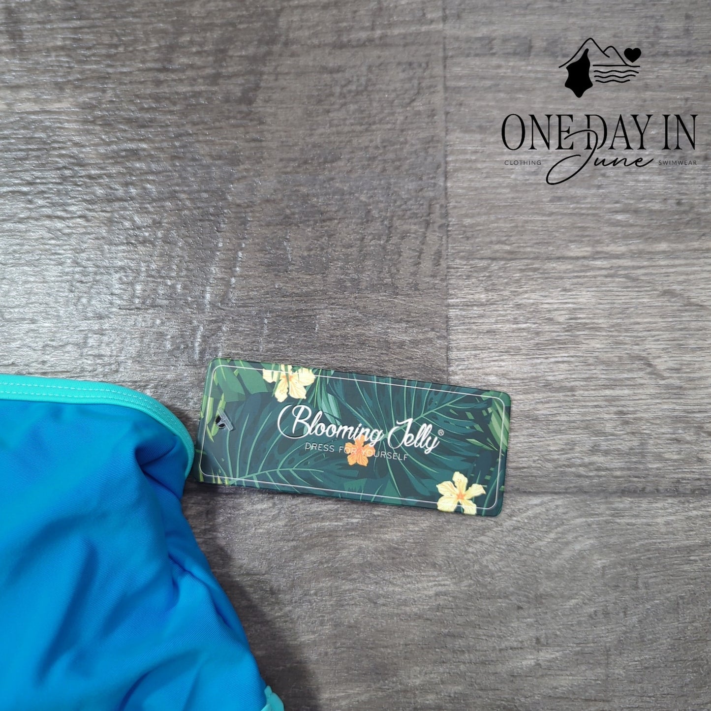 Blooming Jelly Crop Bikini Swimsuit Size XL