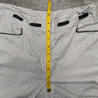 Larry Levine Stretch Capri Pants Size 4