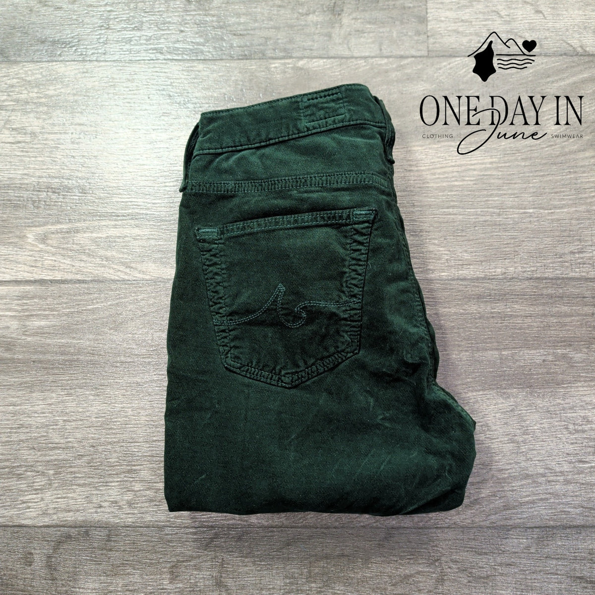 AG Adriano Goldschmied The Legging Ankle Velveteen Jeans Green NWT Size 4 (27)