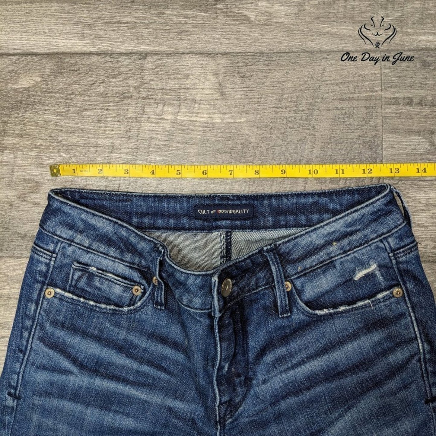 Cult of Individuality Zen Mid Rise Skinny Jeans Size 26 (2)