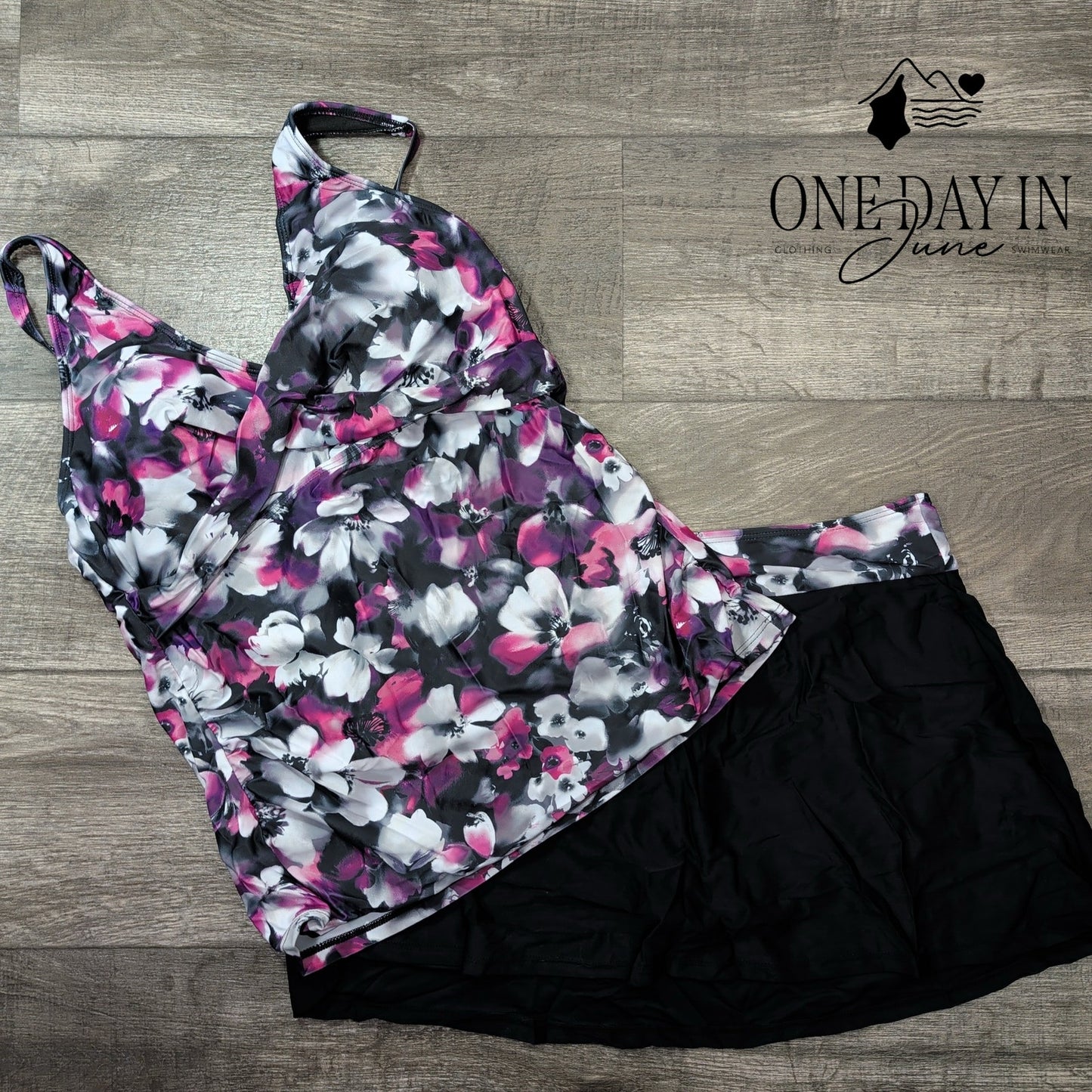 Talisea Skirted Floral Tankini Swimsuit Size XL