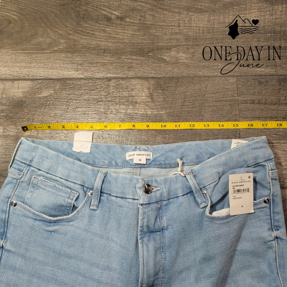 Good American Good Legs Flare Jeans Light Wash Raw Hem NWT Size 16