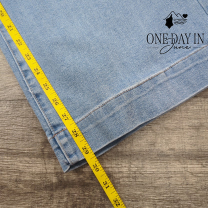 Odyn High Rise Wide Leg Jeans Light Wash NWT Size 6