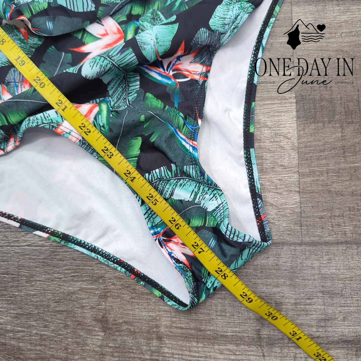 Sporlike Tropical Floral Ruffle Plunge V Neck One Piece Swimsuit NWT Size XL