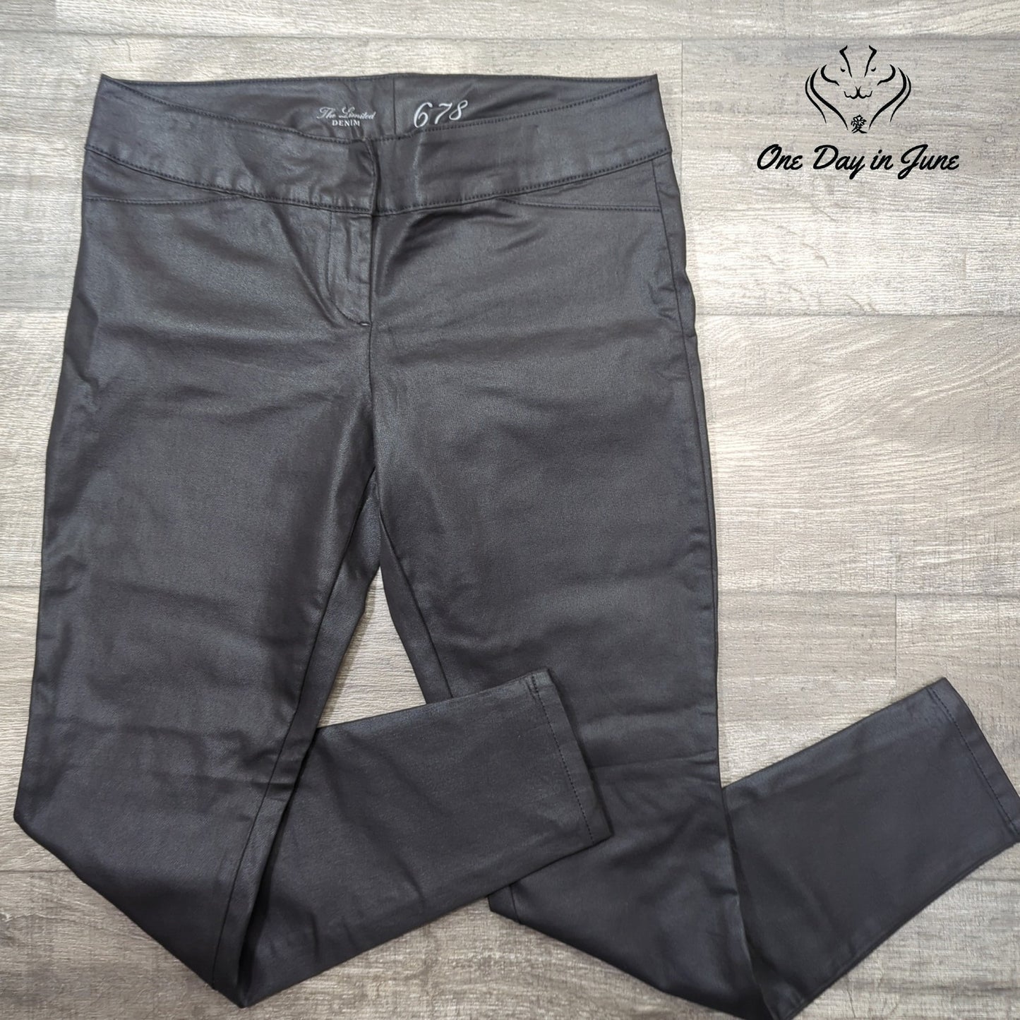 The Limited 678 Coated Skinny Jeans Size 10