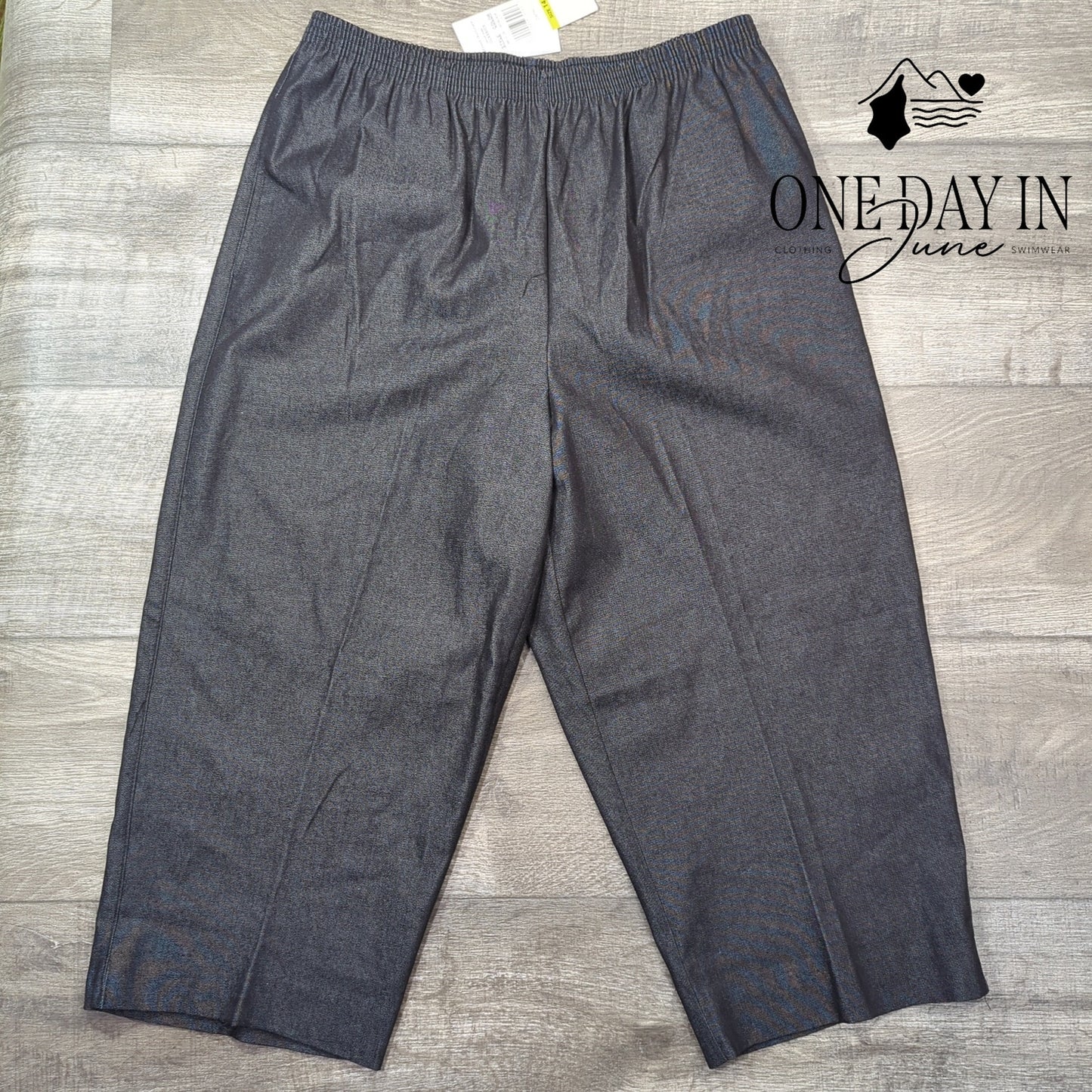 Alfred Dunner Pull On Capri Pants Size 14