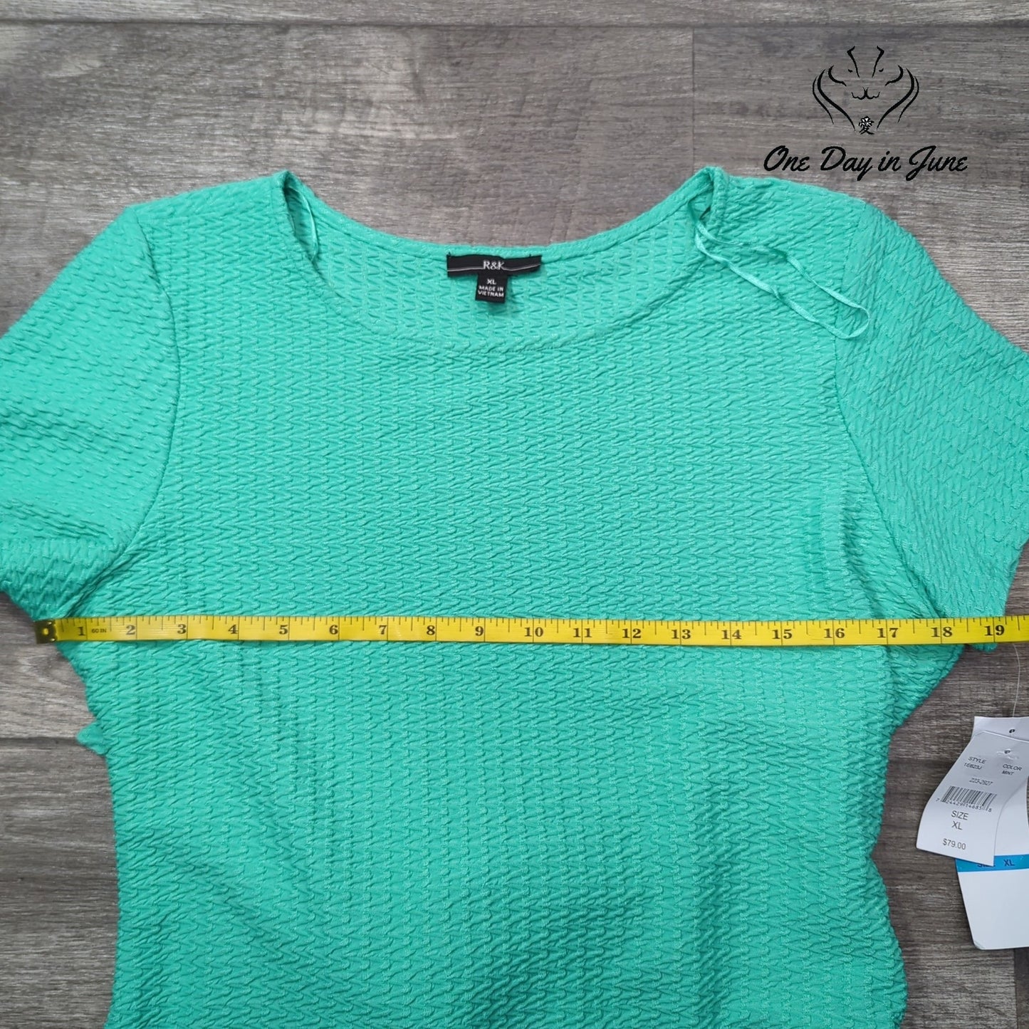 R&K Short Sleeve Textured Dress Size XL