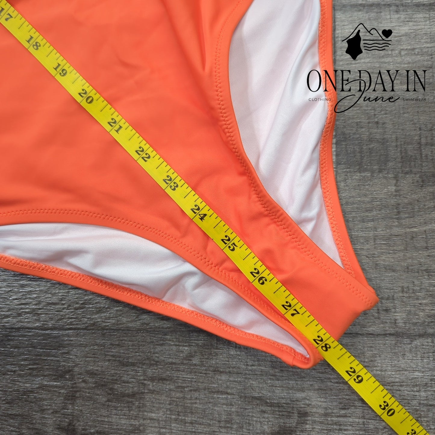 Cupshe Tie Side One Piece Swimsuit Size M