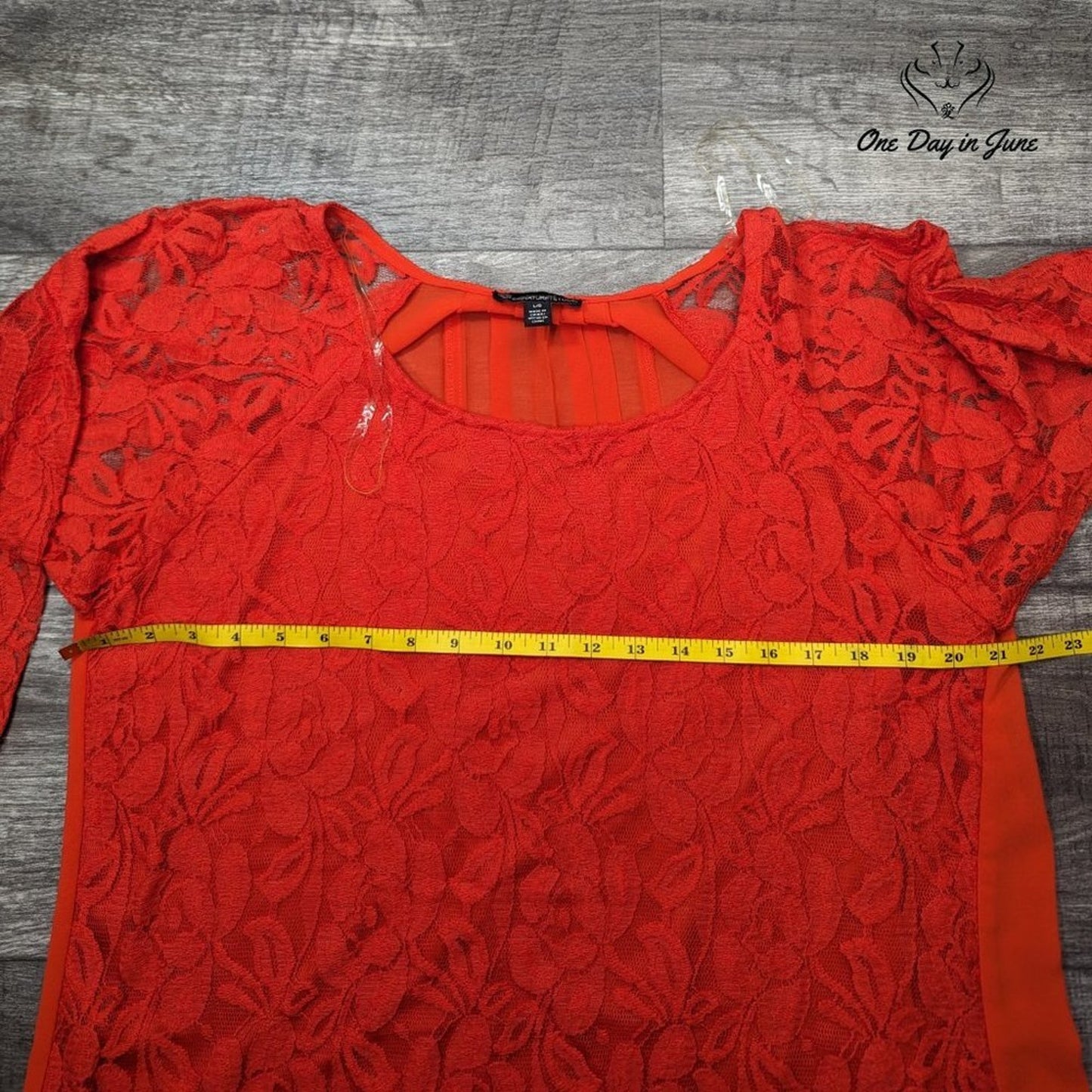 Signature Studio Floral Lace Layered Top Size L