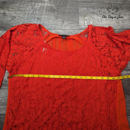 Signature Studio Floral Lace Layered Top Size L