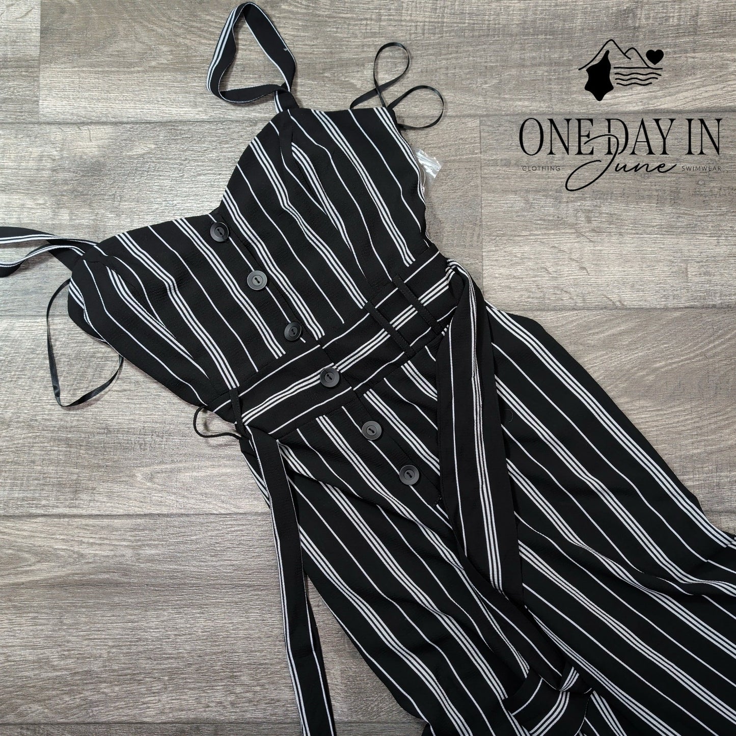Premier Amour Sleeveless Jumpsuit Size 10