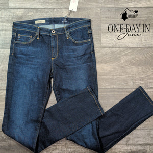 AG Adriano Goldschmied The Harper Straight Leg Jeans Size 6 (28)