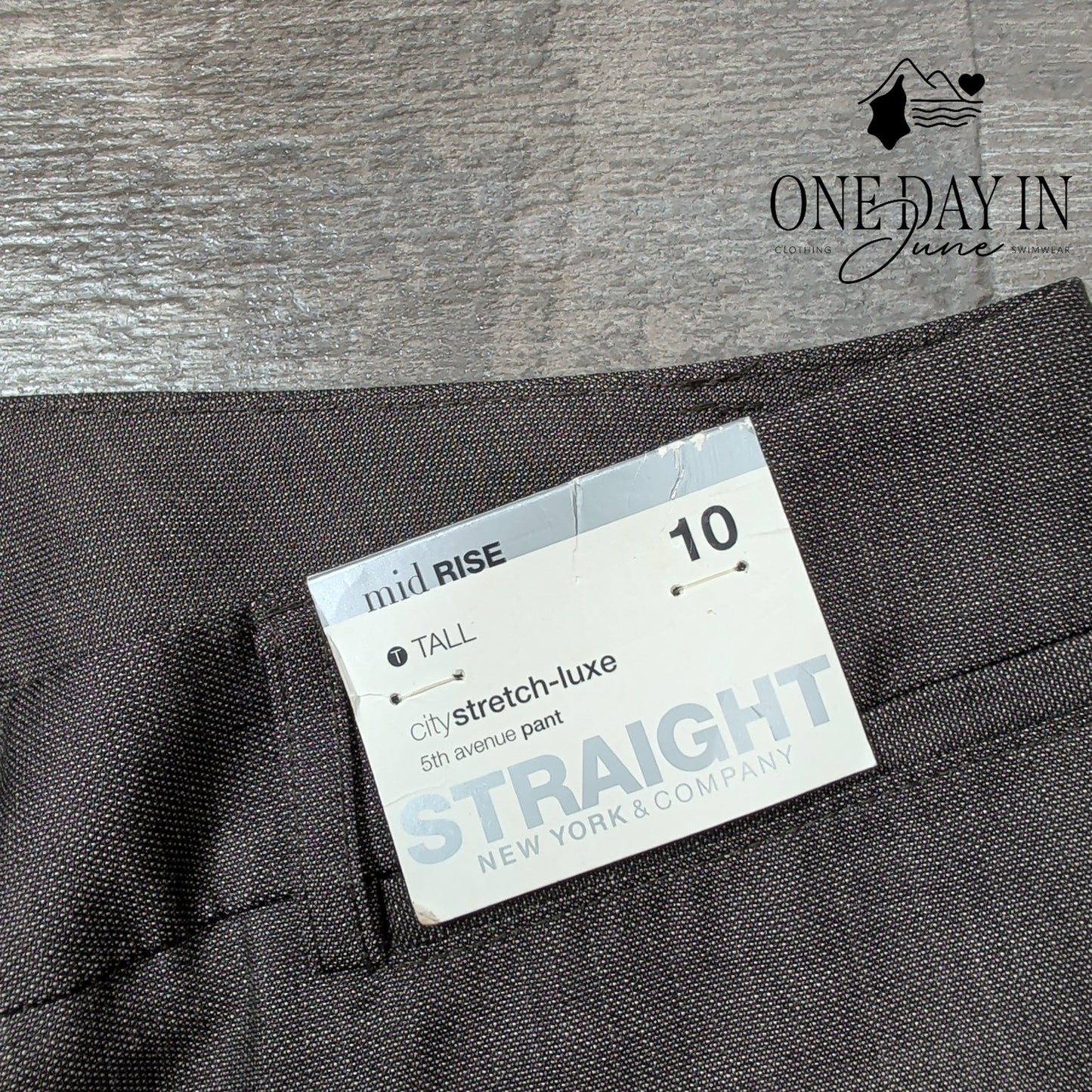 New York & Company Mid Rise City Straight Pants Size 10T