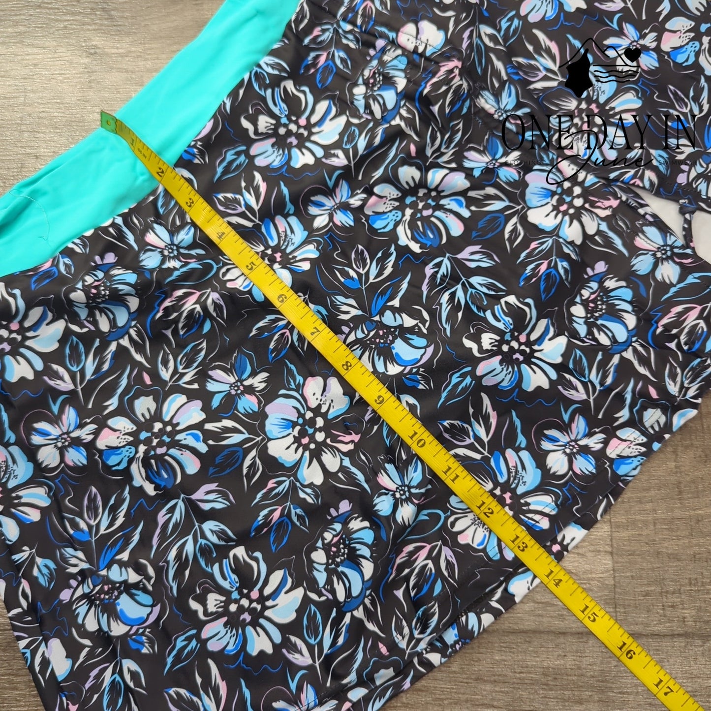 Yonique Skirted Tankini Swimsuit Size M