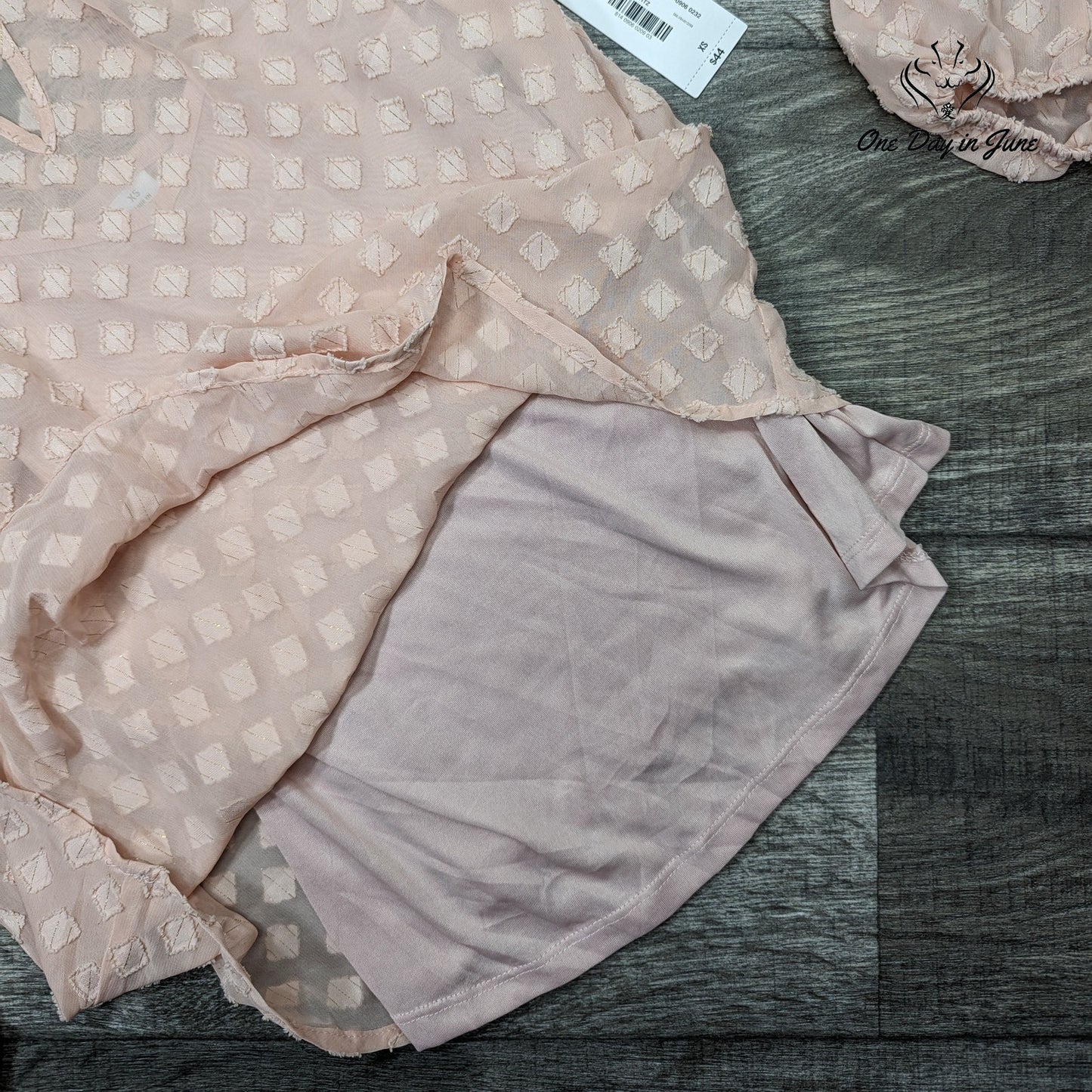 Liz Claiborne Rose Quartz Sheer Long Sleeve Top with Cami Size XS