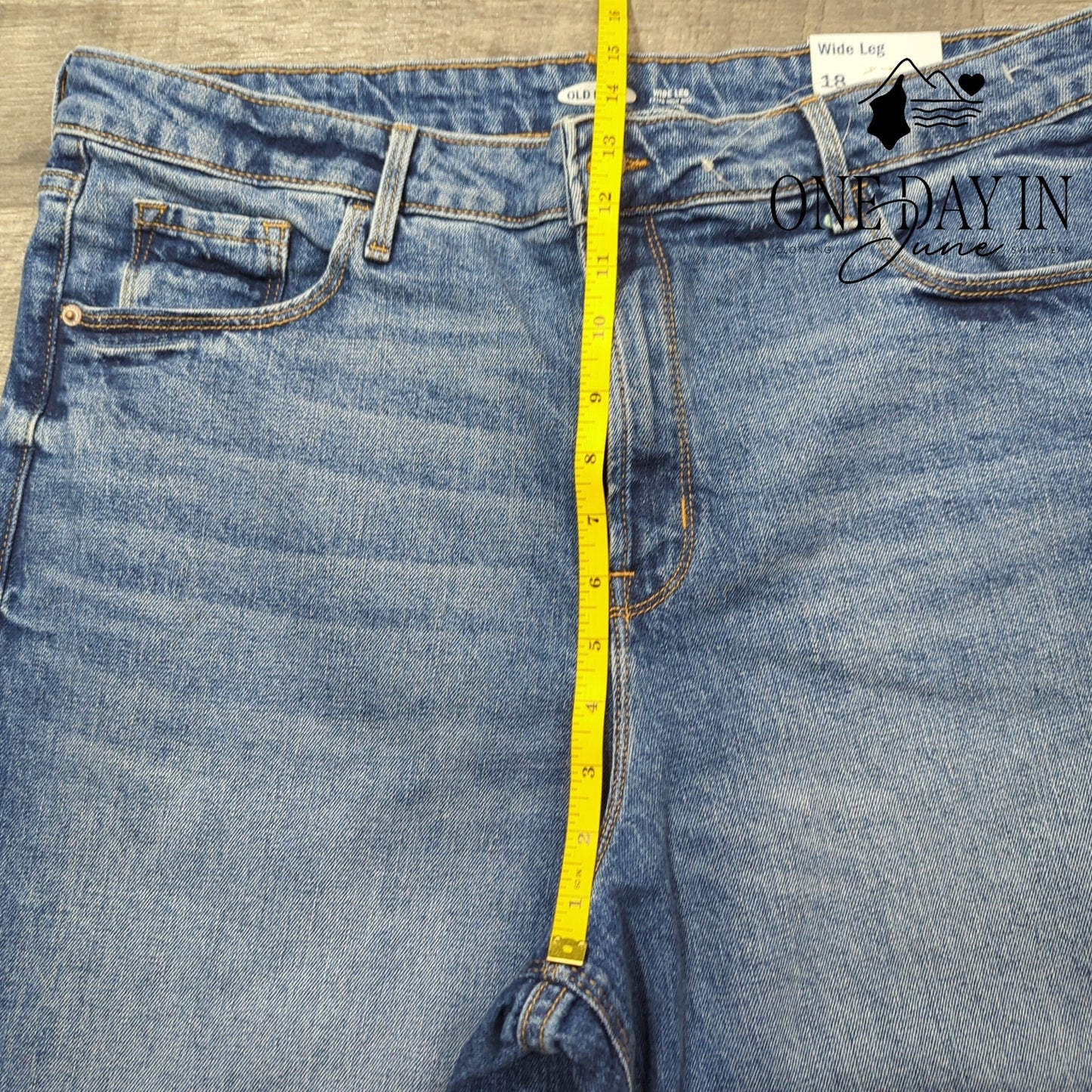 Old Navy Extra High Rise Wide Leg Jeans Size 18