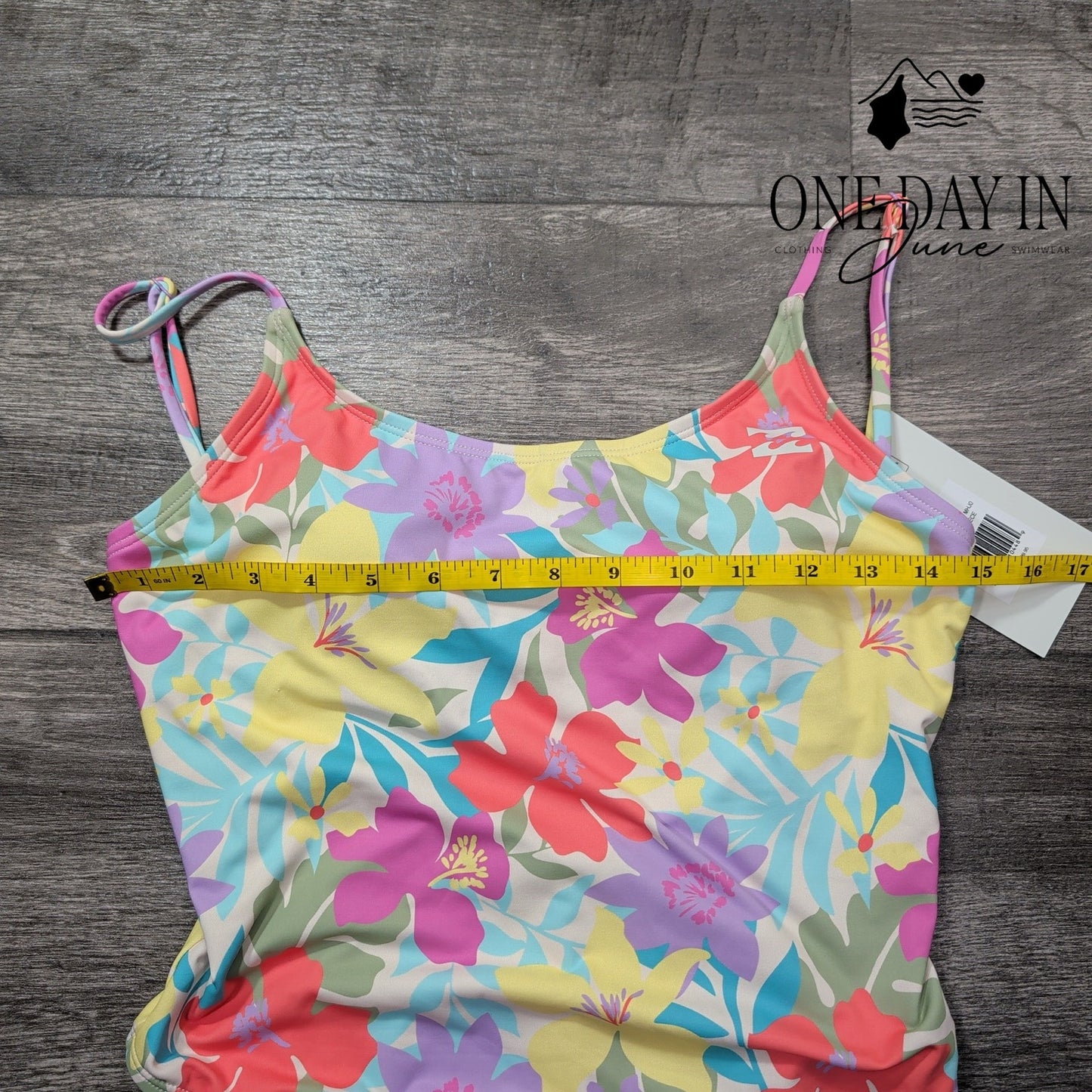 Billabong Beach Babe One Piece Swimsuit Floral Tropical NWT $99.95 Size L