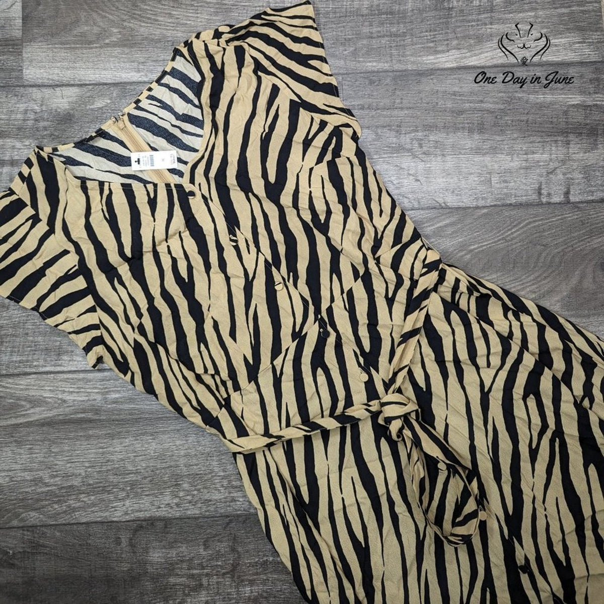 Talbots Striking Zebra Midi Shirtdress Tan Black Belted NWT Size 16