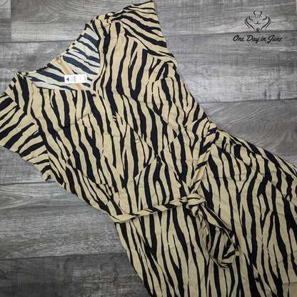 Talbots Striking Zebra Midi Shirtdress Tan Black Belted NWT Size 16