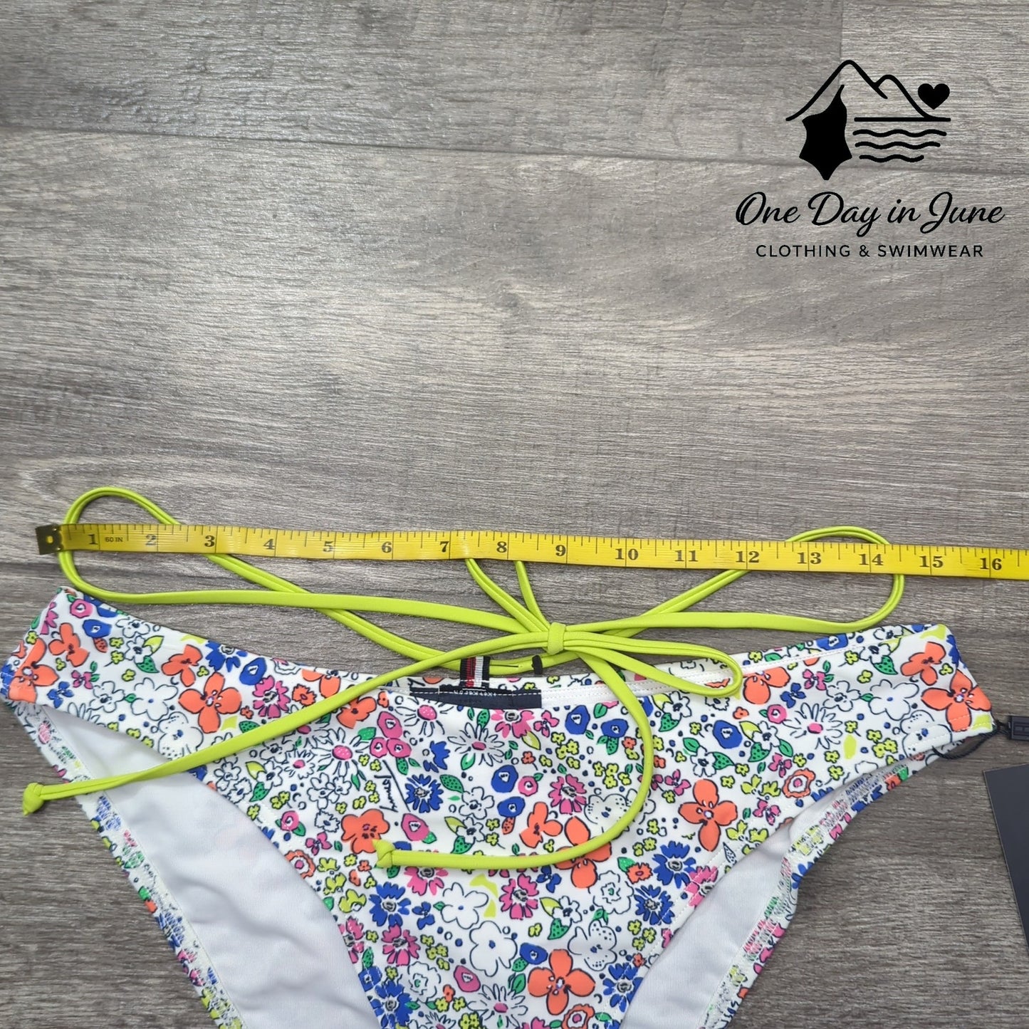 Tommy Hilfiger Moderate Coverage Bikini Bottom Size L
