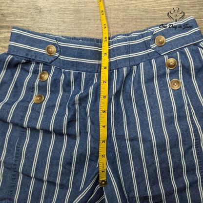 Robert Louis Button Accent Shorts Size S
