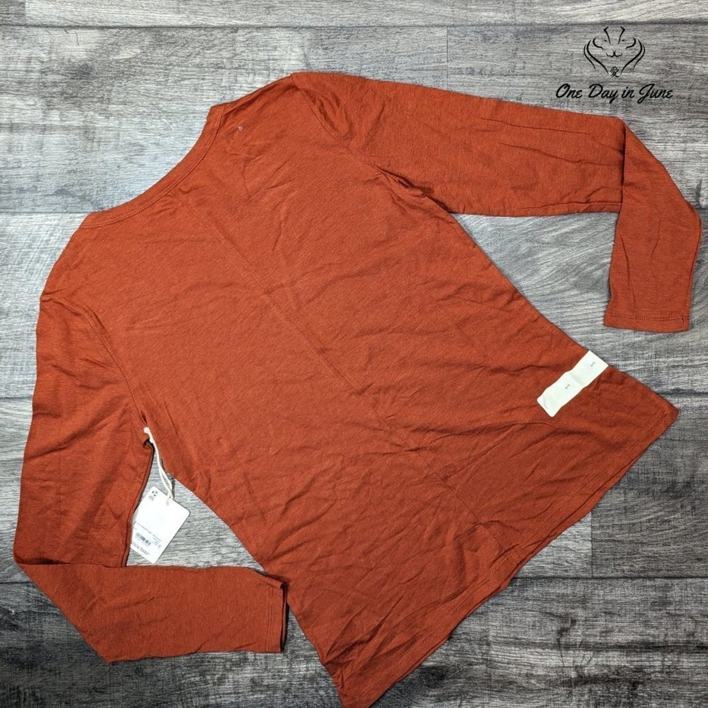 A.n.a Long Sleeve Tee Shirt Size S