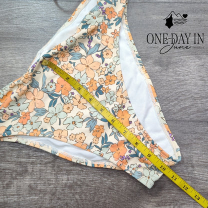 Cupshe Knot Front Keyhole Bikini Swimsuit Size M