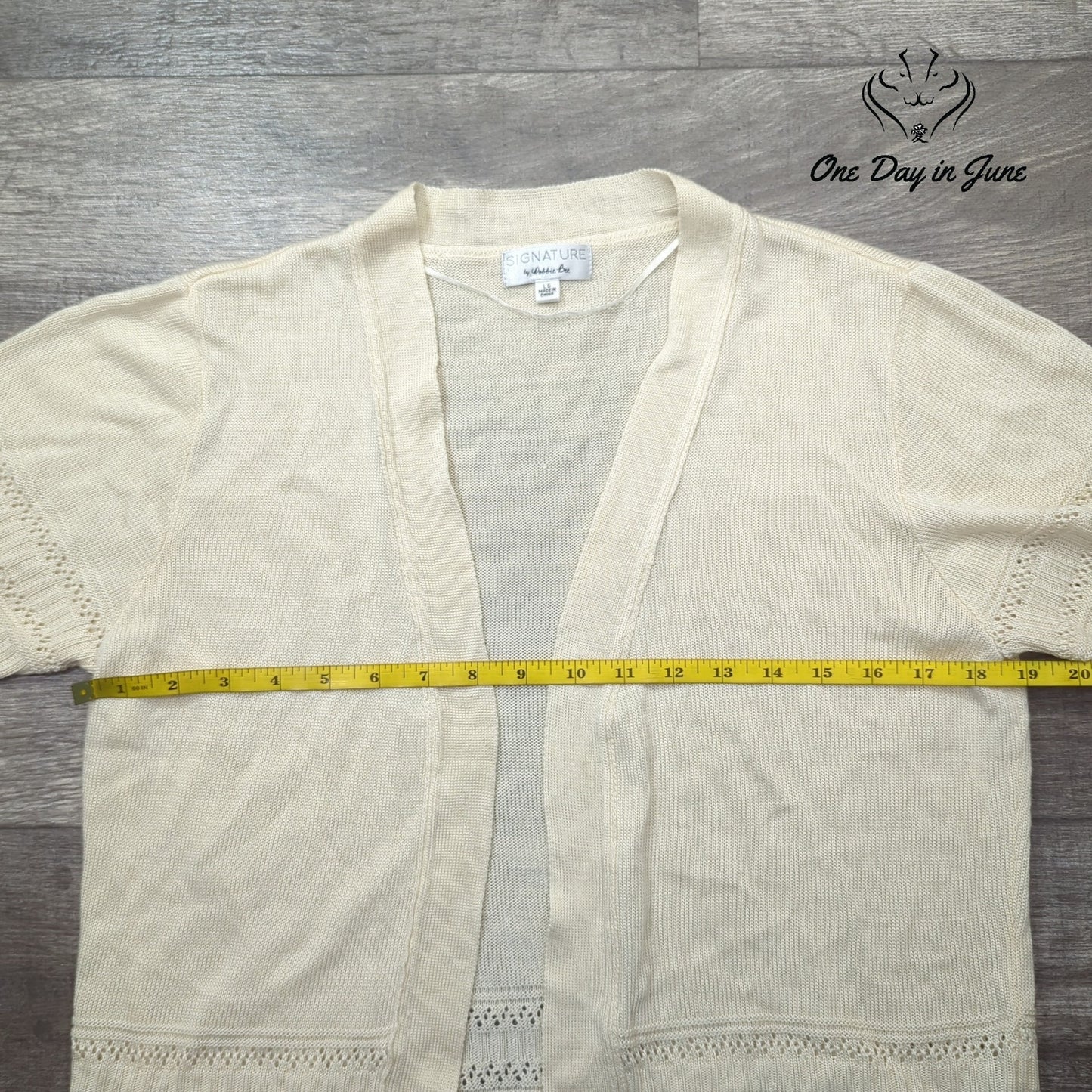 Signature by Robbie Bee Short Sleeve Cardigan Sweater Size L