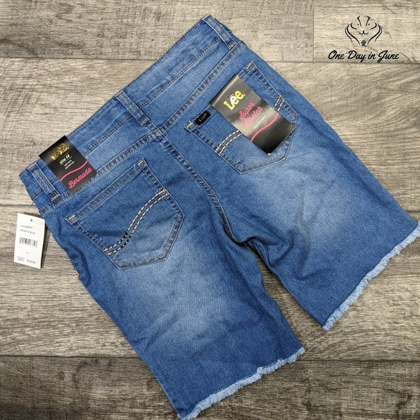 Lee Super Stretch Adjustable Waist Bermuda Jean Shorts Size 14