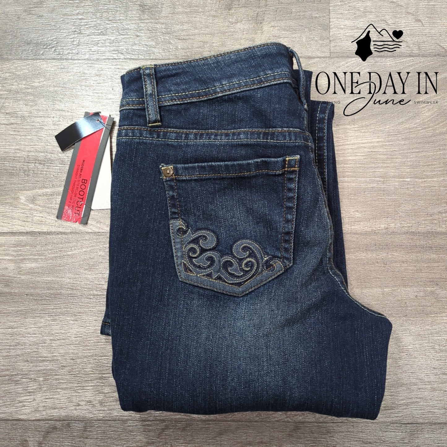 Apt. 9 Modern Fit Bootcut Jeans Size 6