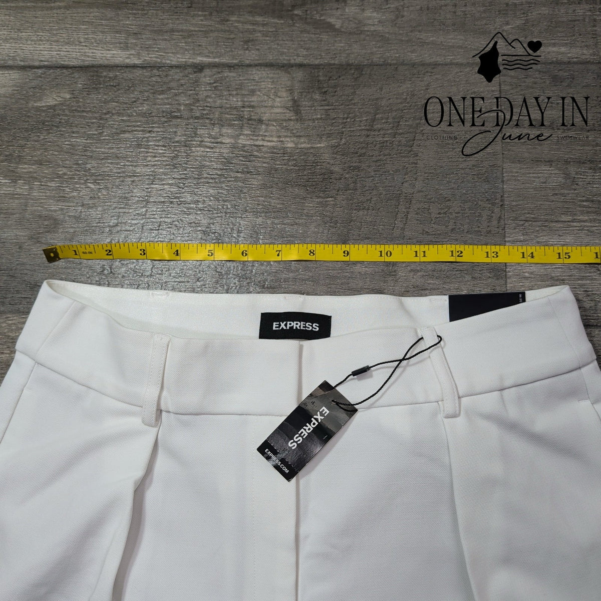 Express The Stylist Super High Rise Dress Pants White NWT Size 10 Short