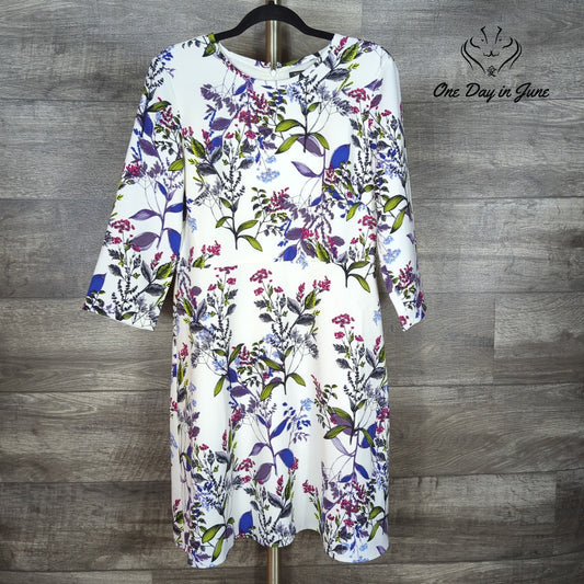 Banana Republic Floral Fit & Flare Dress White 3/4 Sleeve NWT Size 6