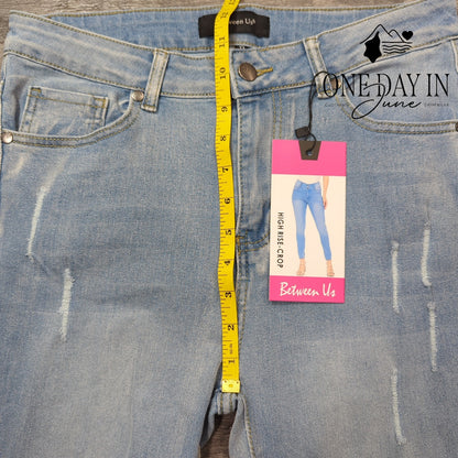 Between Us Juniors High Rise Crop Jeans Size 13