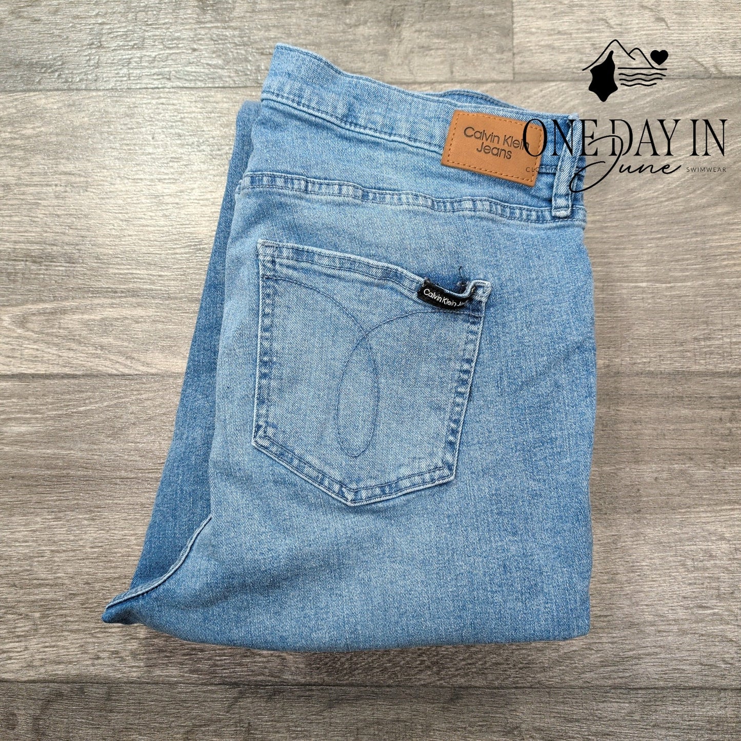 Calvin Klein High Rise Skinny Jeans Size 16