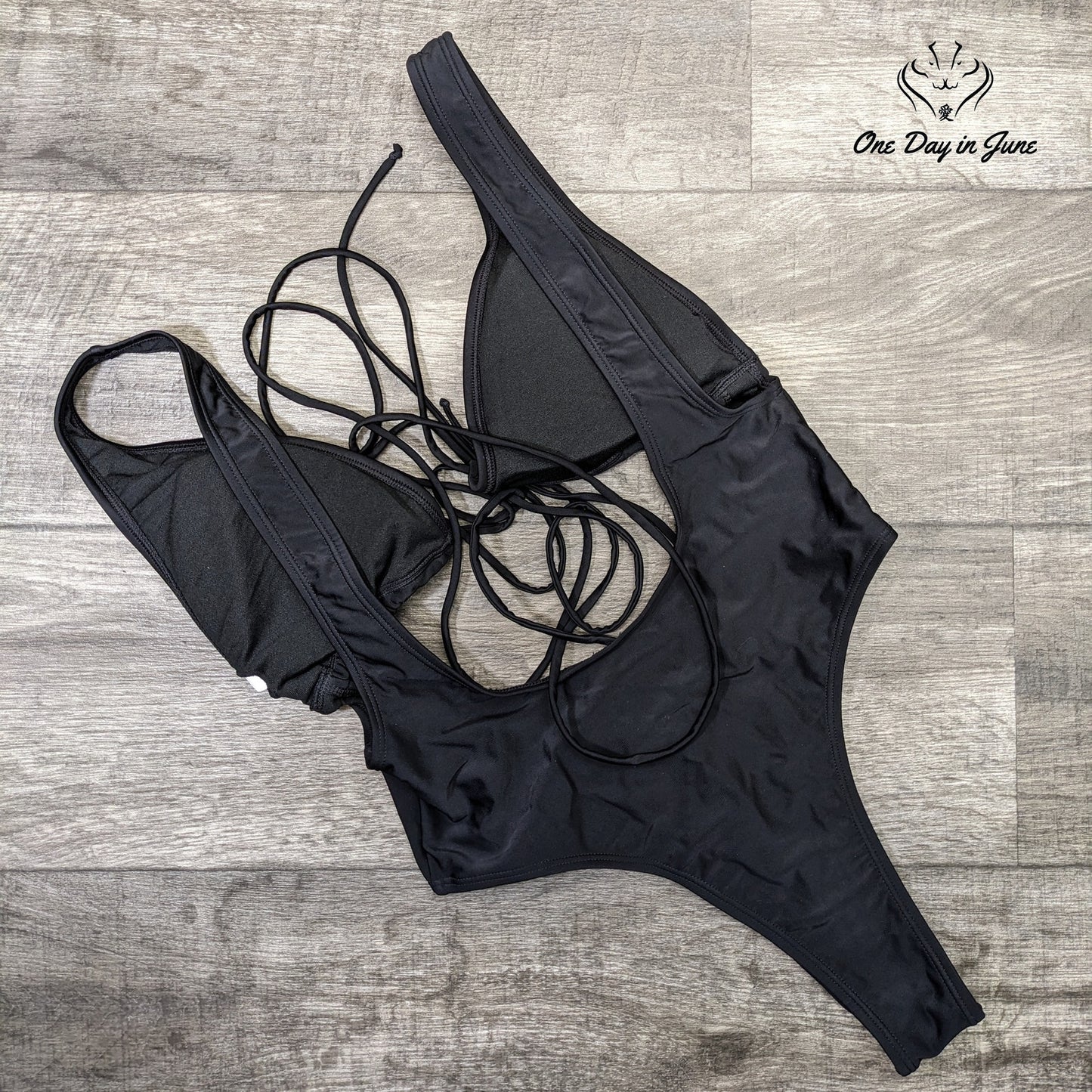 Sovoyontee Cutout Strappy One Piece Swimsuit Size M
