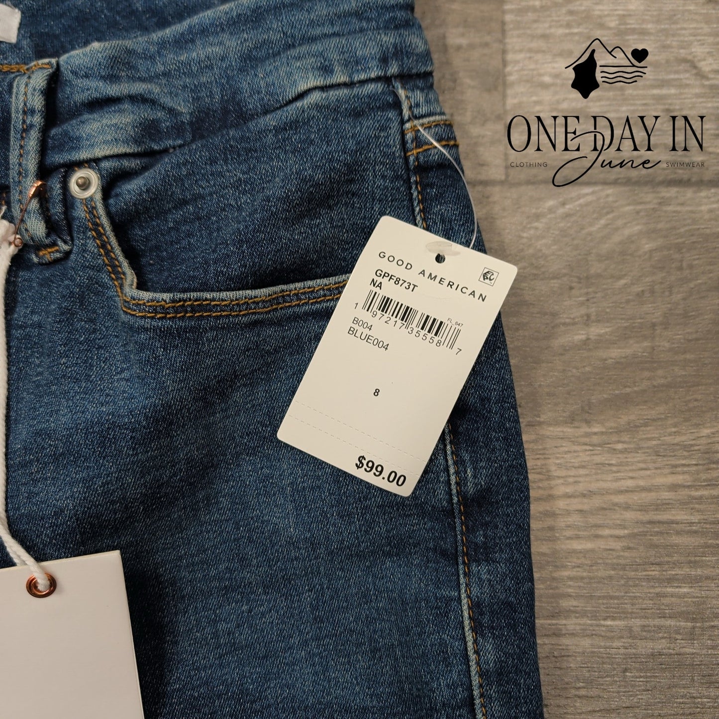 Good American Good Petite Flare Jeans Size 8 (29)
