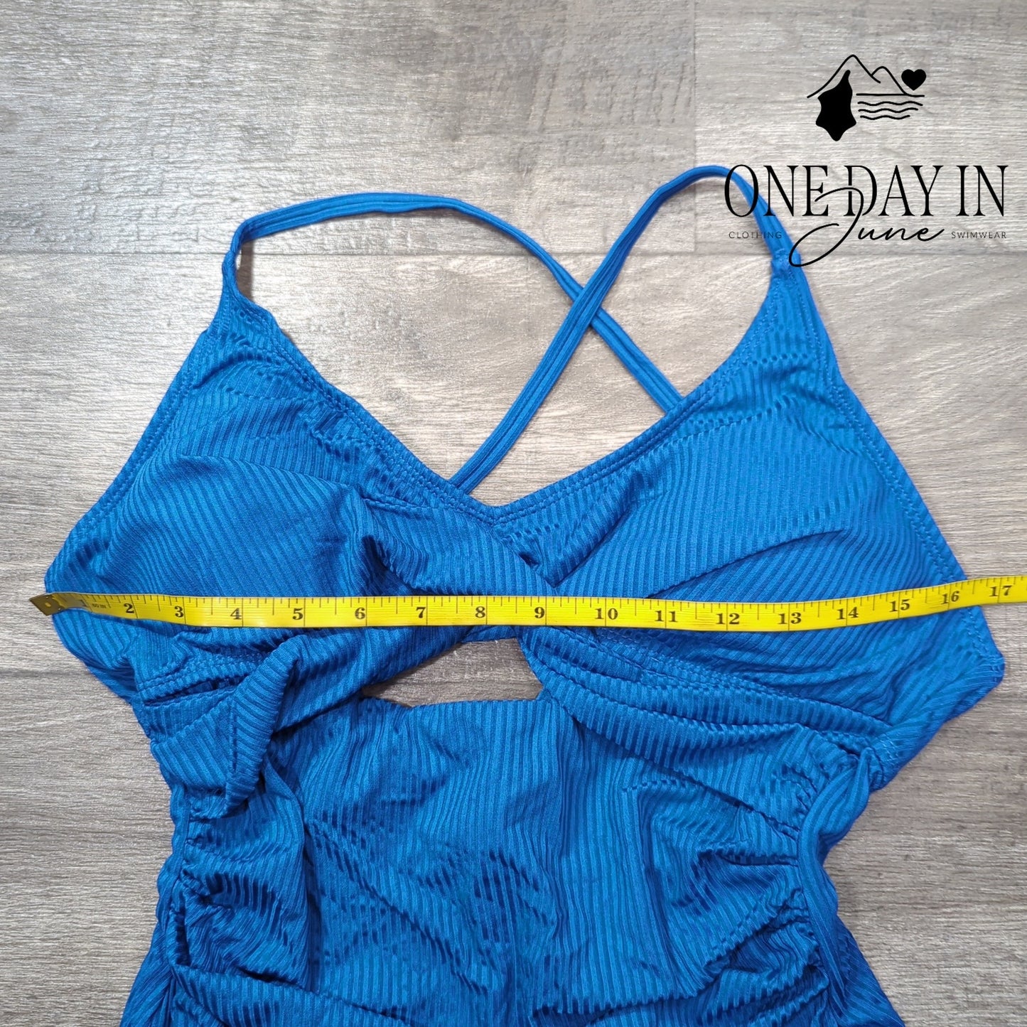 CharmLeaks Ribbed Cut Out Tie Back One Piece Swimsuit Size L