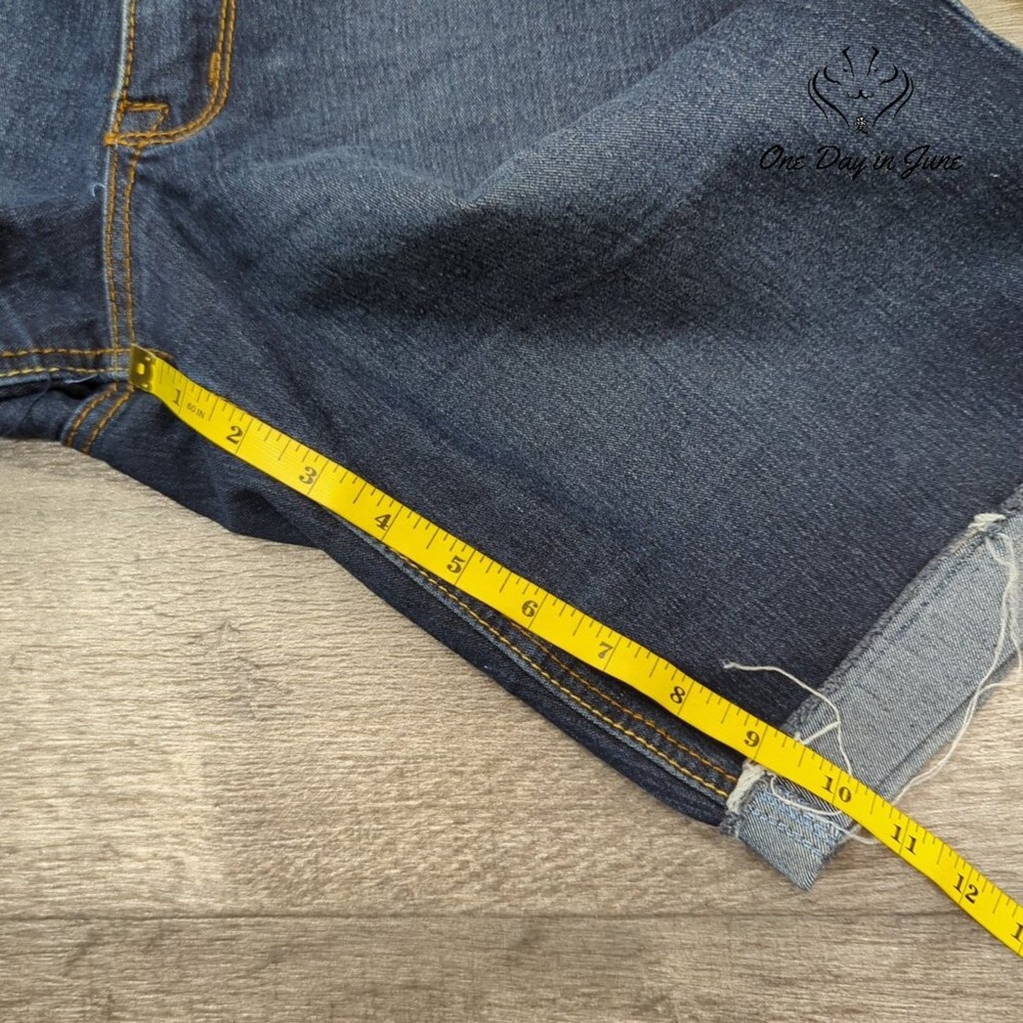 17/21 Denim Denim Shorts Size 6