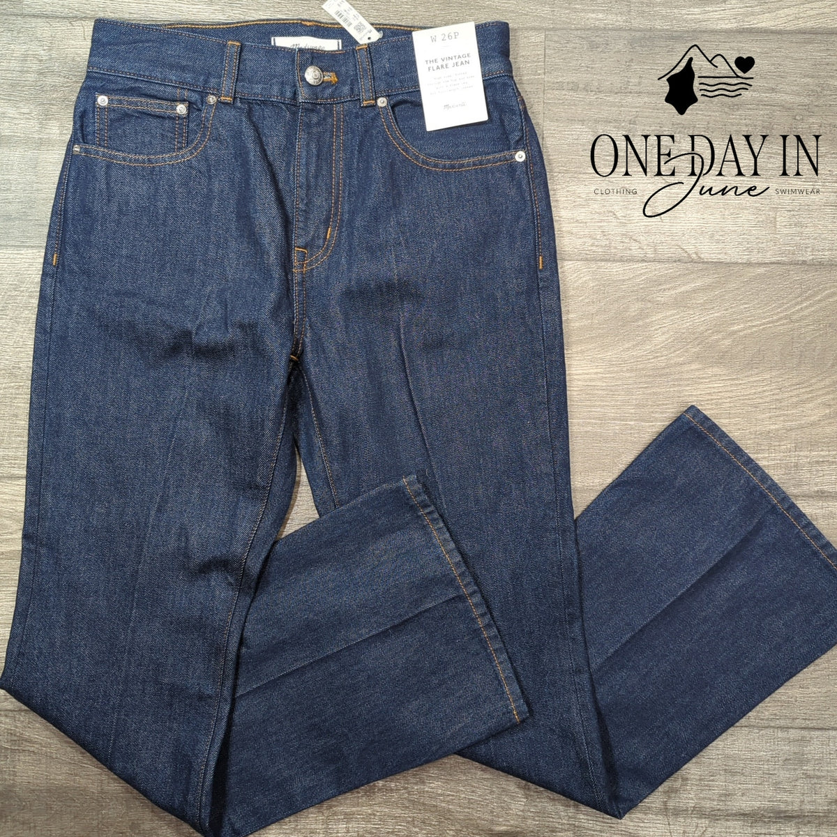 Madewell Petite The Vintage Flare Jeans Rinse Wash High Rise NWT Size 2P (26P)