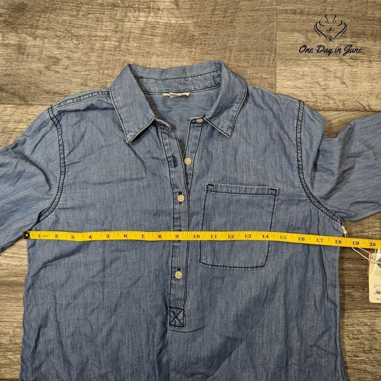 A.n.a Long Sleeve 3/4 Button Down Top Size XS