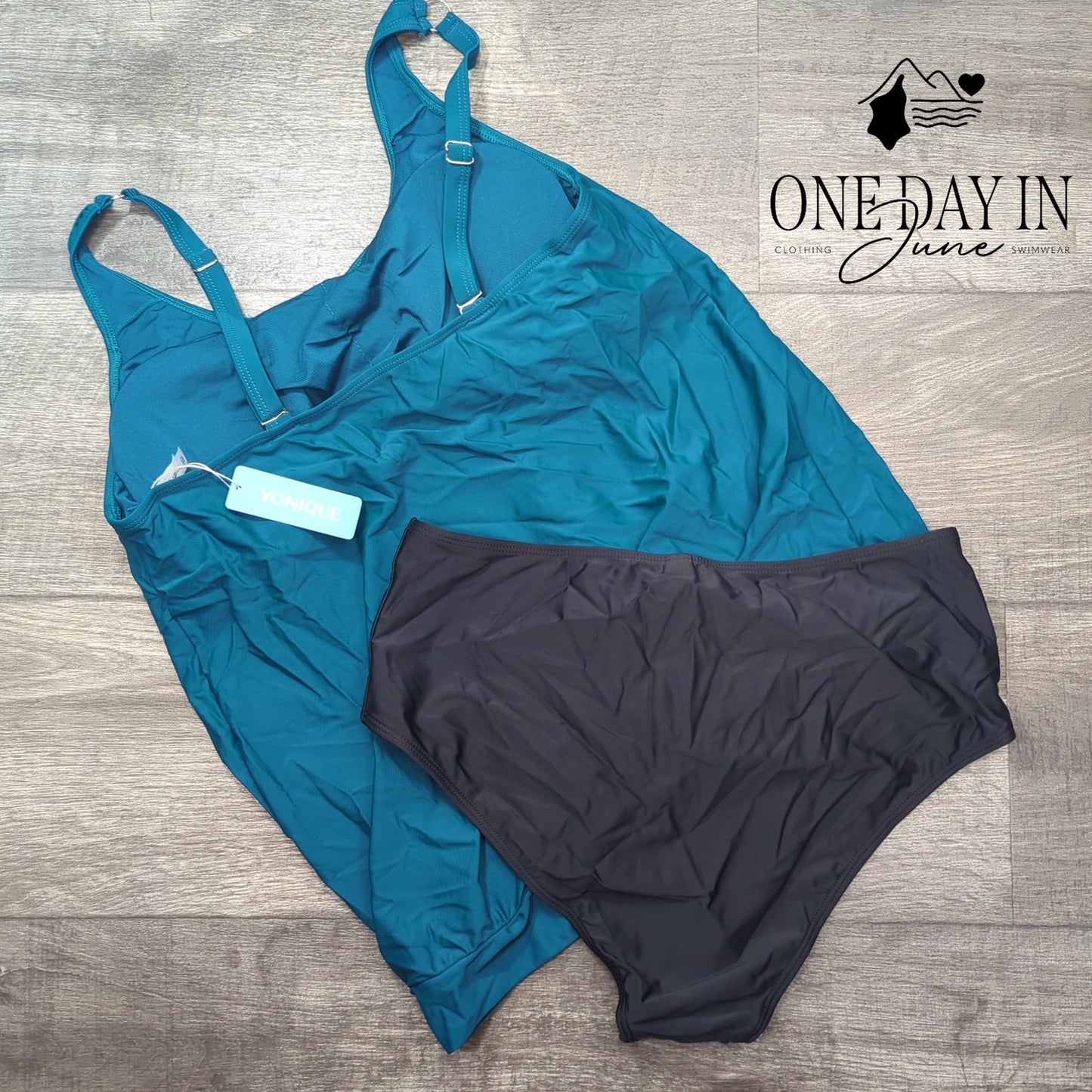 Yonique Blouson Tankini Swimsuit Size L