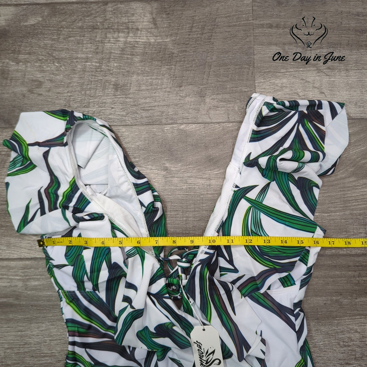 Sporlike Ruffle V Neck One Piece Swimsuit Green Tropical Leaf NWT Size L
