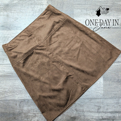 Max Studio Pull On Faux Suede Skirt Size M
