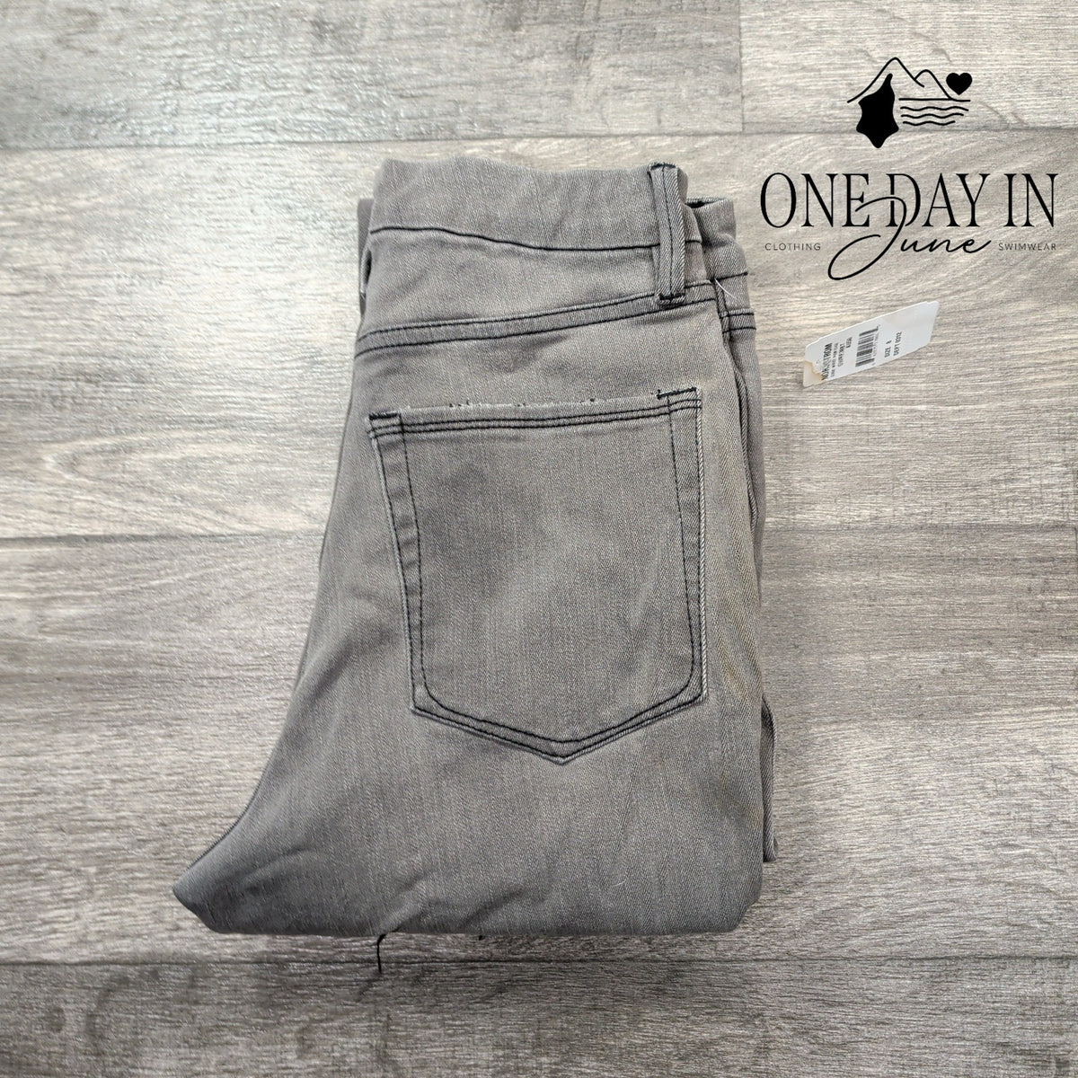 Good American Good Waist Raw Edge Skinny Jeans Gray High Rise NWT Size 8