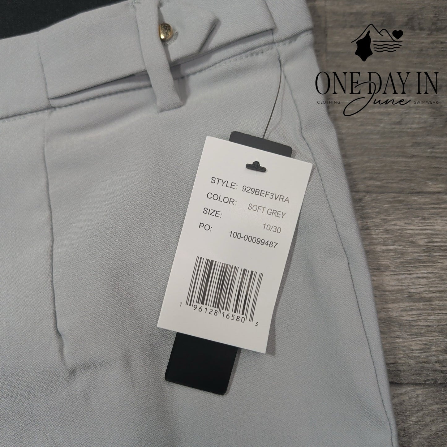 Violets & Roses Tinsley Slim Straight Trouser Soft Gray NWT Size 10